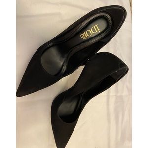 Black Nobick Idore Pump